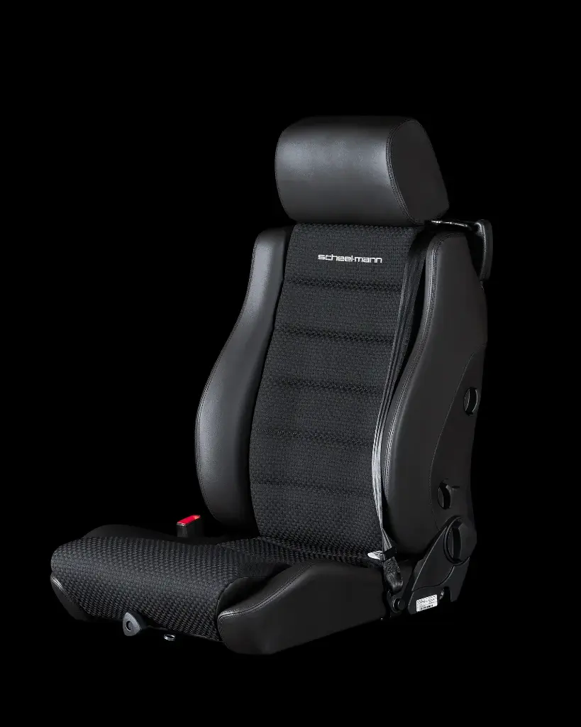 Vario_F_LR02_Black_Cloth_LH_SeatBelt_099 (1).webp