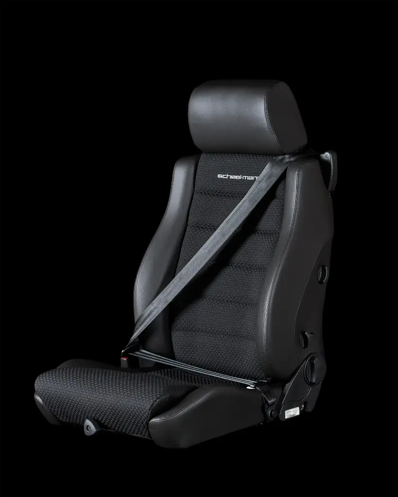 Vario_F_LR02_Black_Cloth_LH_SeatBelt_100 (1).webp