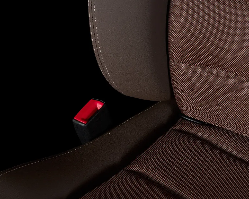 Vario_F_Brown_Cloth_LH_SeatBelt_142.webp