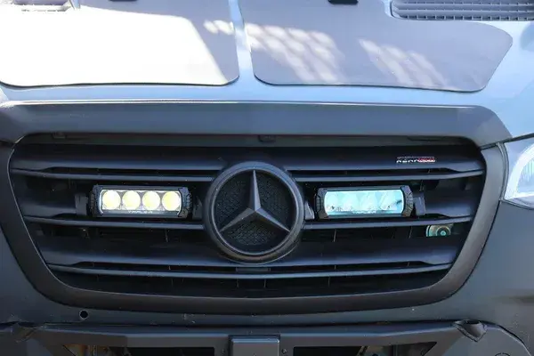 grill-light-kit-sprinter-115798.webp