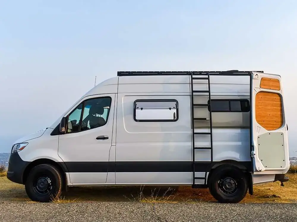 sprinter-side-ladder-w-flarespace.webp
