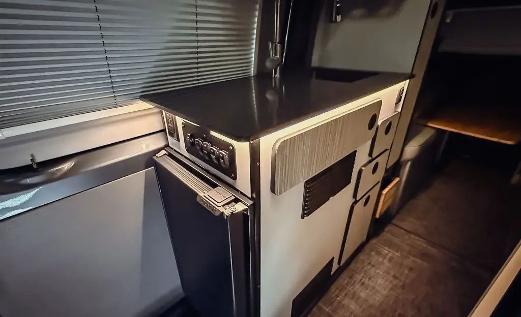 Service - Quartz Countertop + Under-mount Sink Upgrade | 21-24 Revel