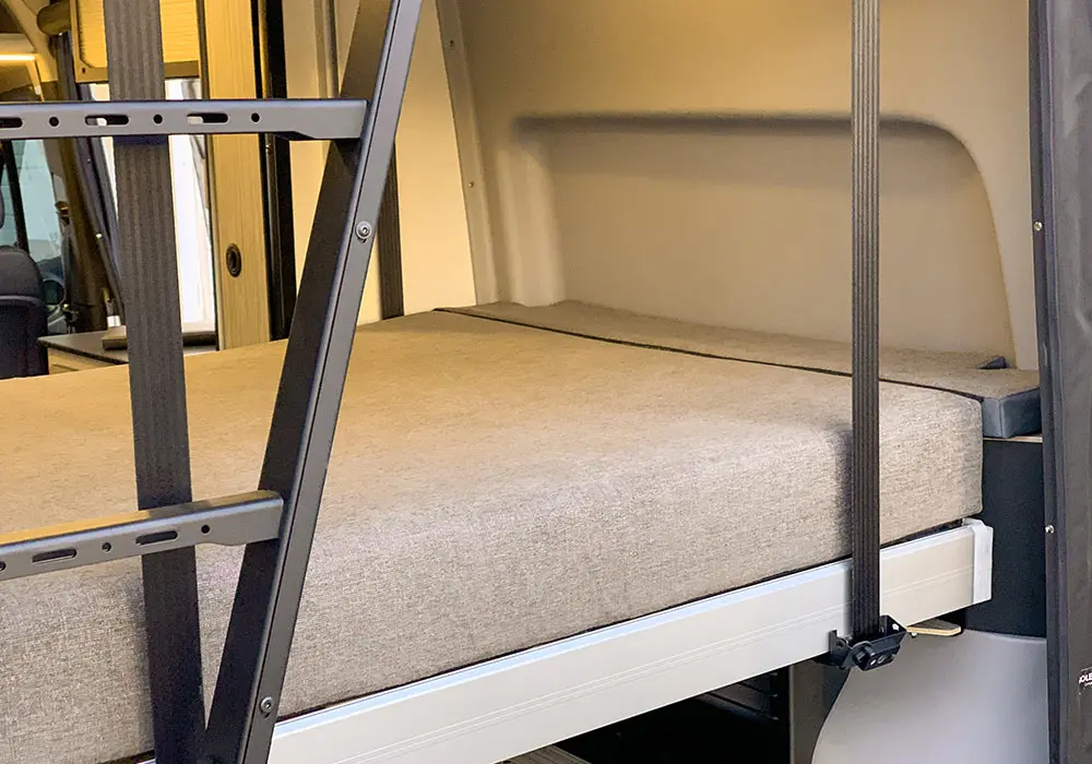 revel-mattress-3_2048x2048.webp