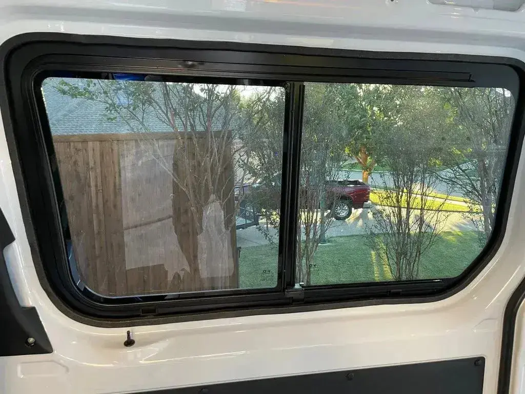 vwd-sl-series-sliding-window-passenger-sliding-door-07-sprinter-301908.webp