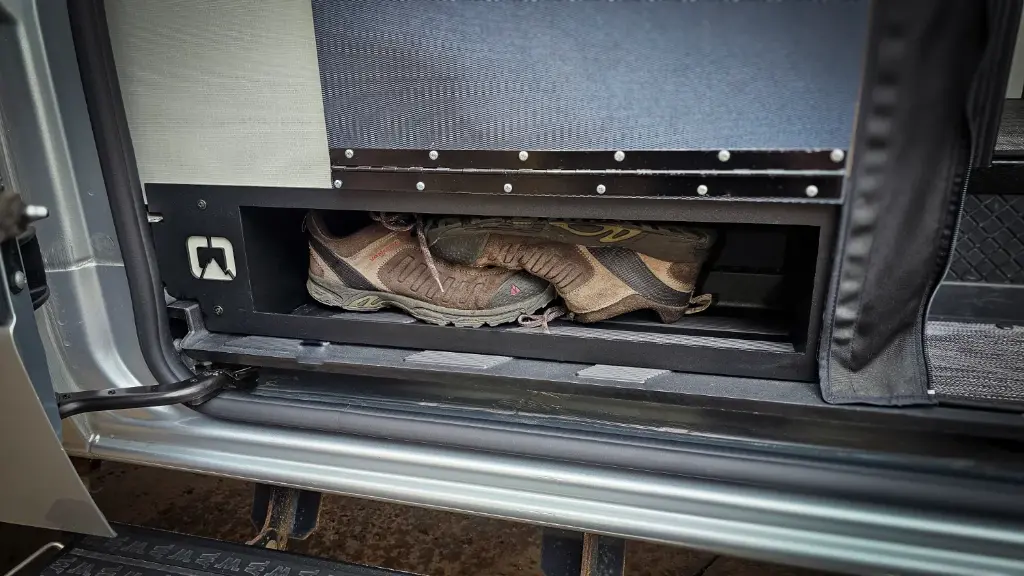 odb-revel-shoe-cubby4.webp