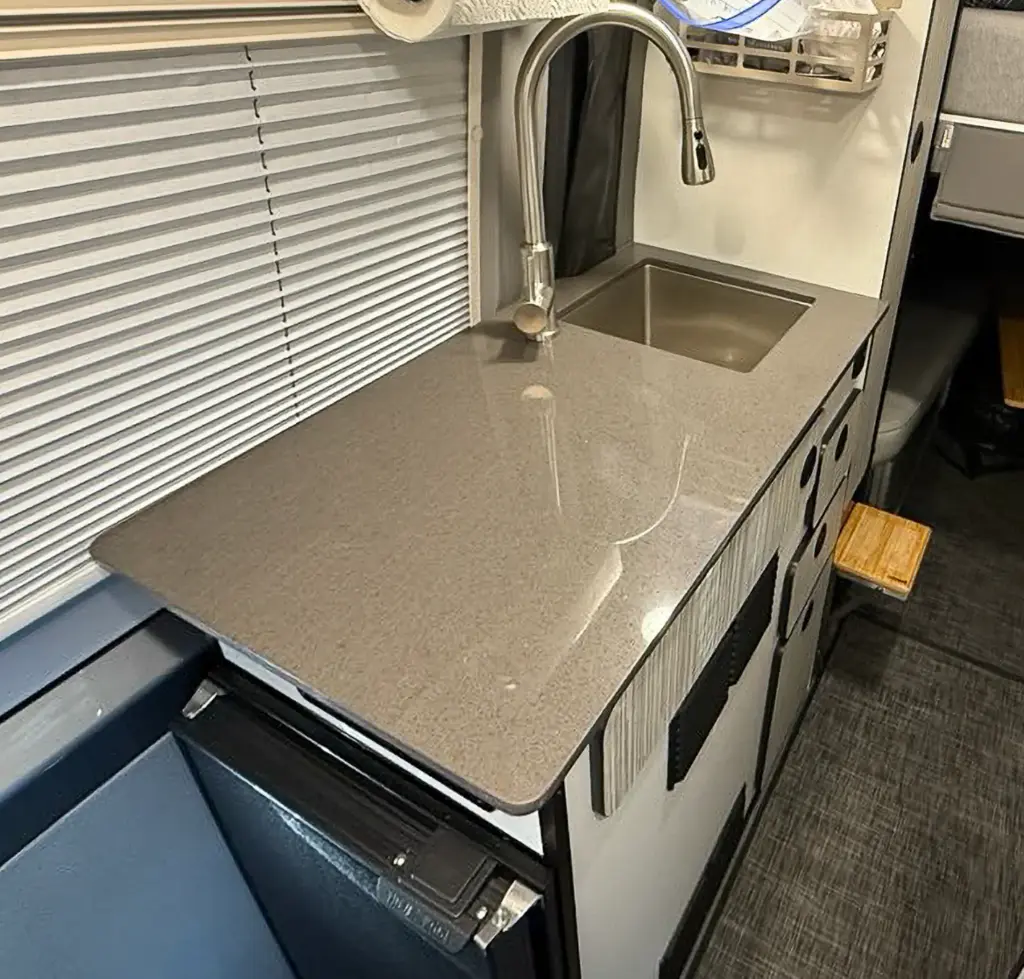 Quartz Countertop + Under Mount Sink Upgrade | 2021-2024 Winnebago Revel
