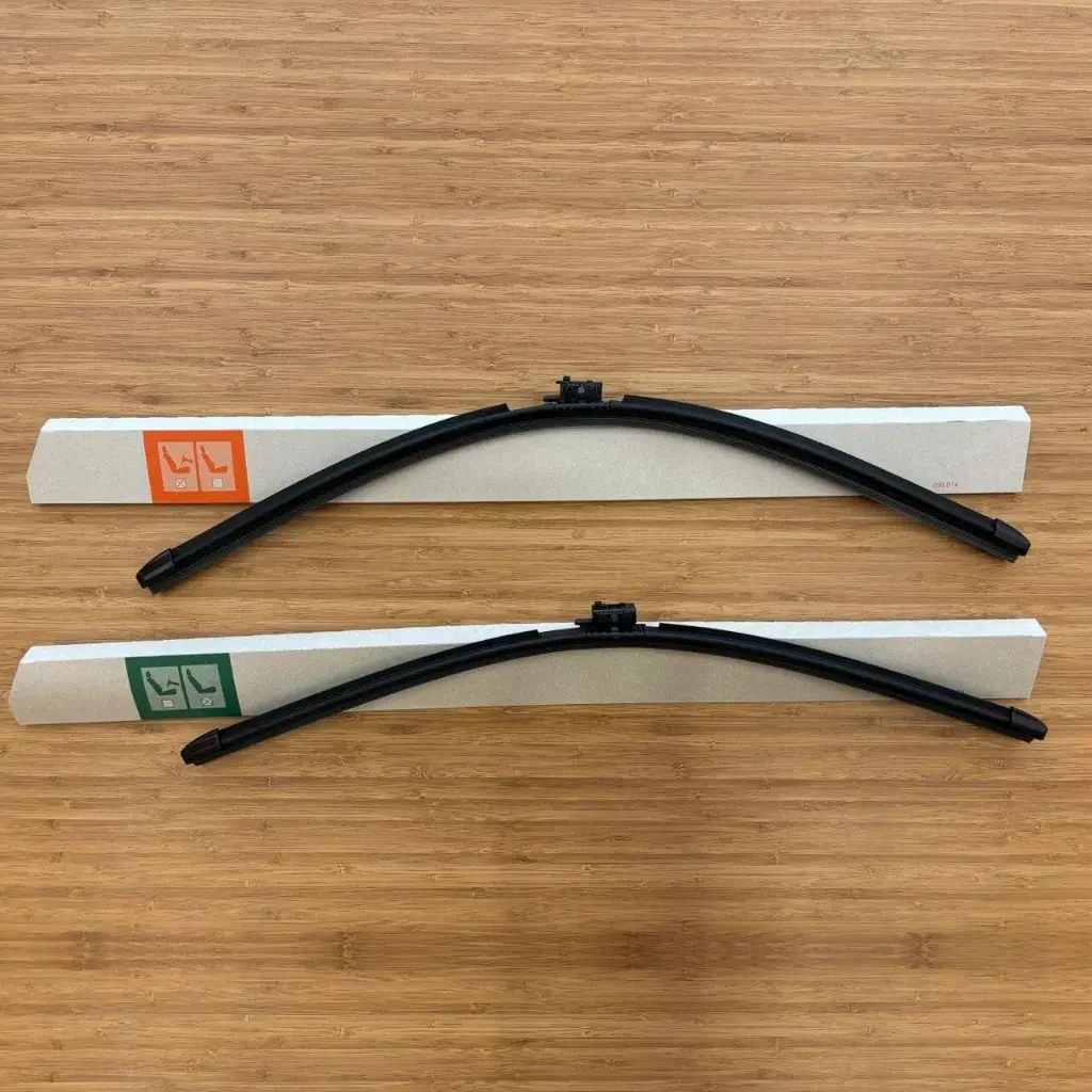 Mercedes-Benz - OEM Replacement Front Wiper Blade Set (Fluid-Integrated) | 19+ Sprinter