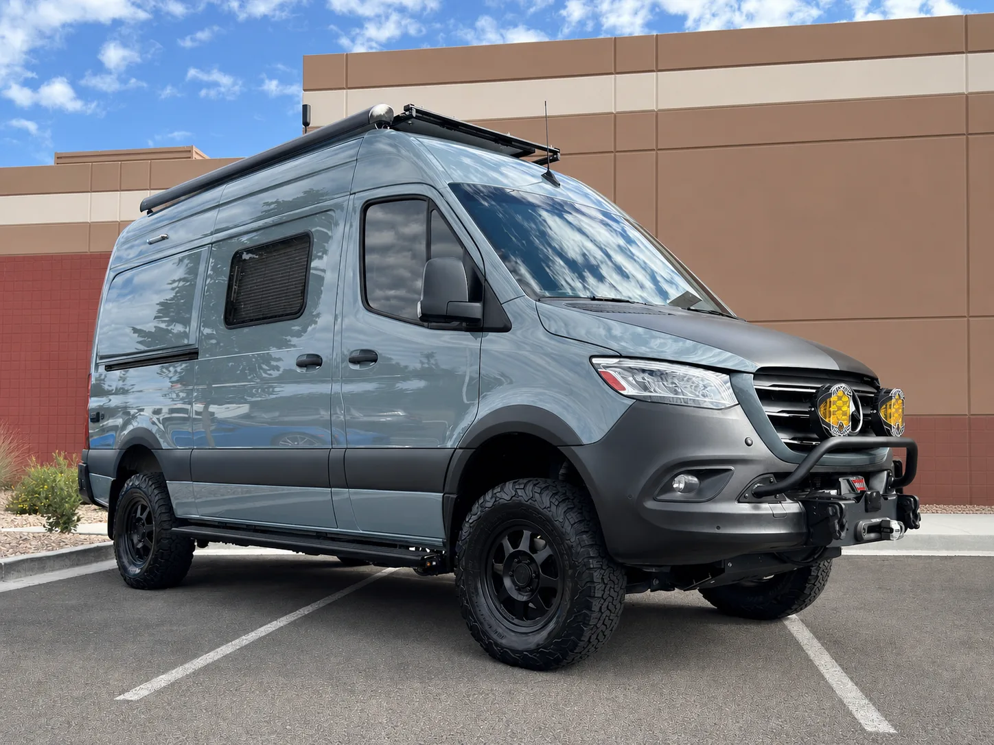 [cut-01409] Premium Exterior Paint Rejuvenation & Ceramic Coating